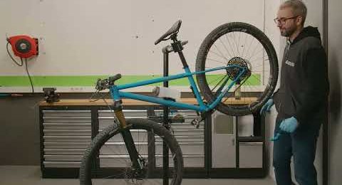 Brake discs and pads replacement by Galfer Bike