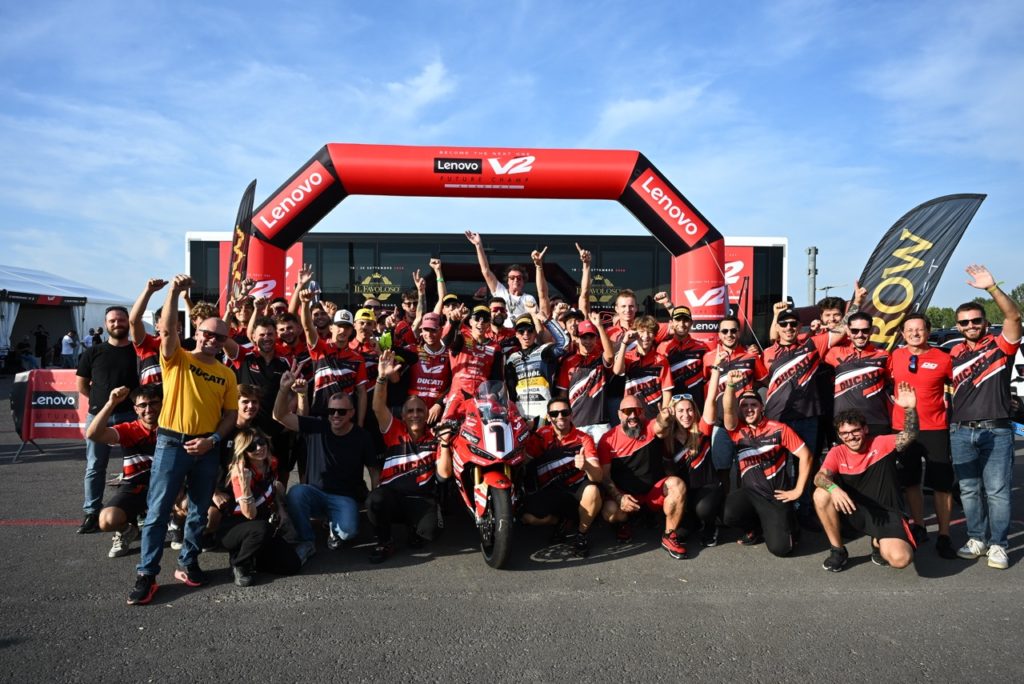 ducati academy race2 cremona gallery 00001